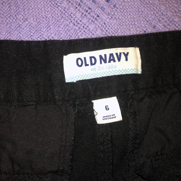 Old Navy Black Chino Shorts - Picture 2 of 3